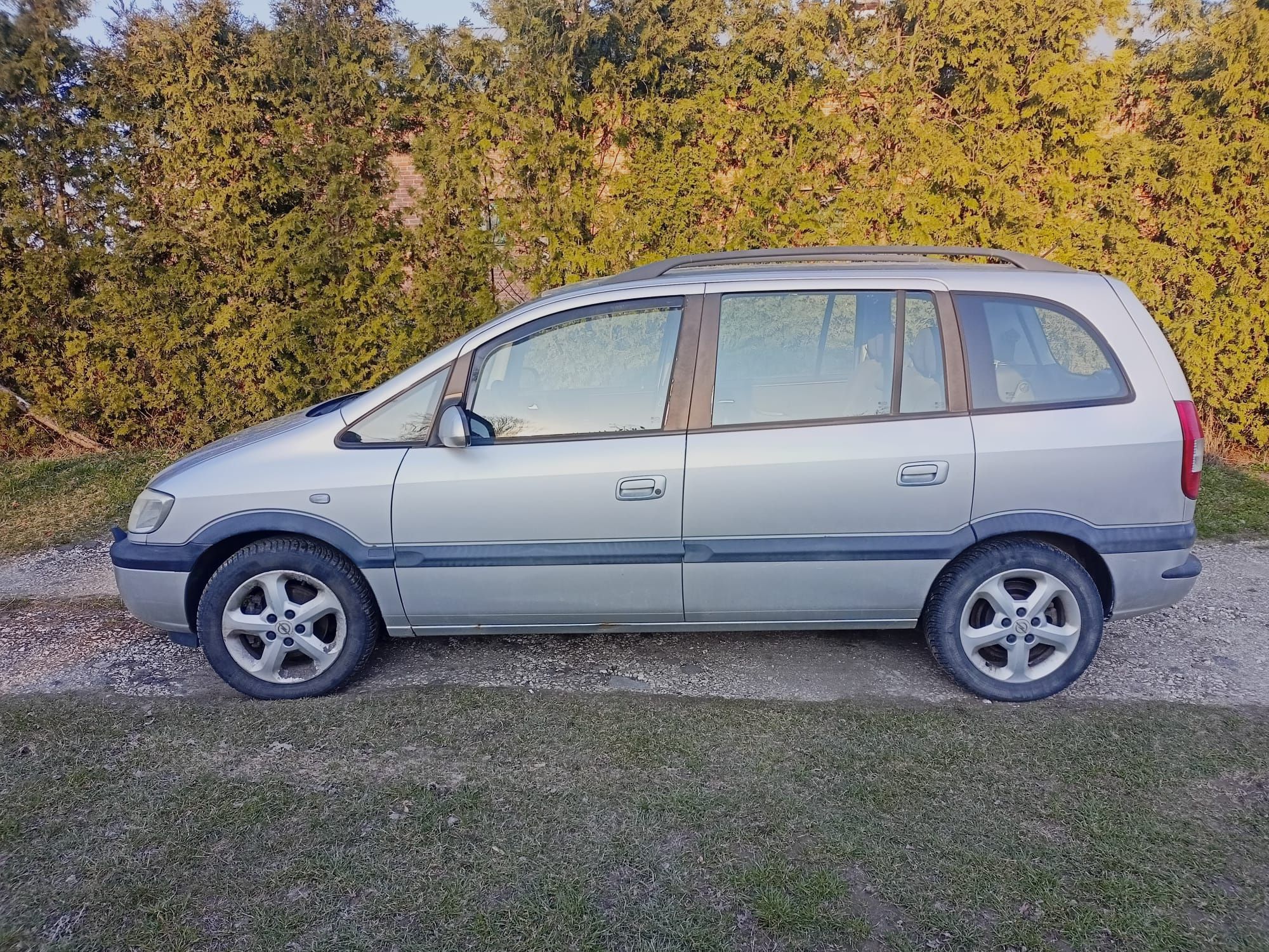 Opel Zafira 1,8 B,Gaz