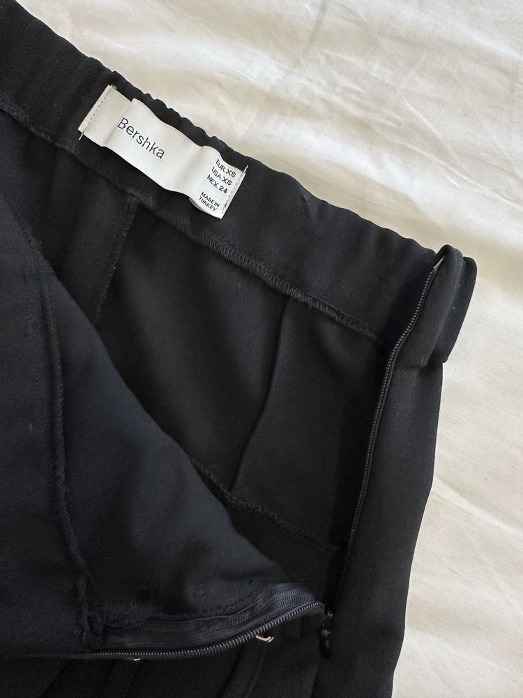 Saia-calção - Bershka - Tam. Xs
