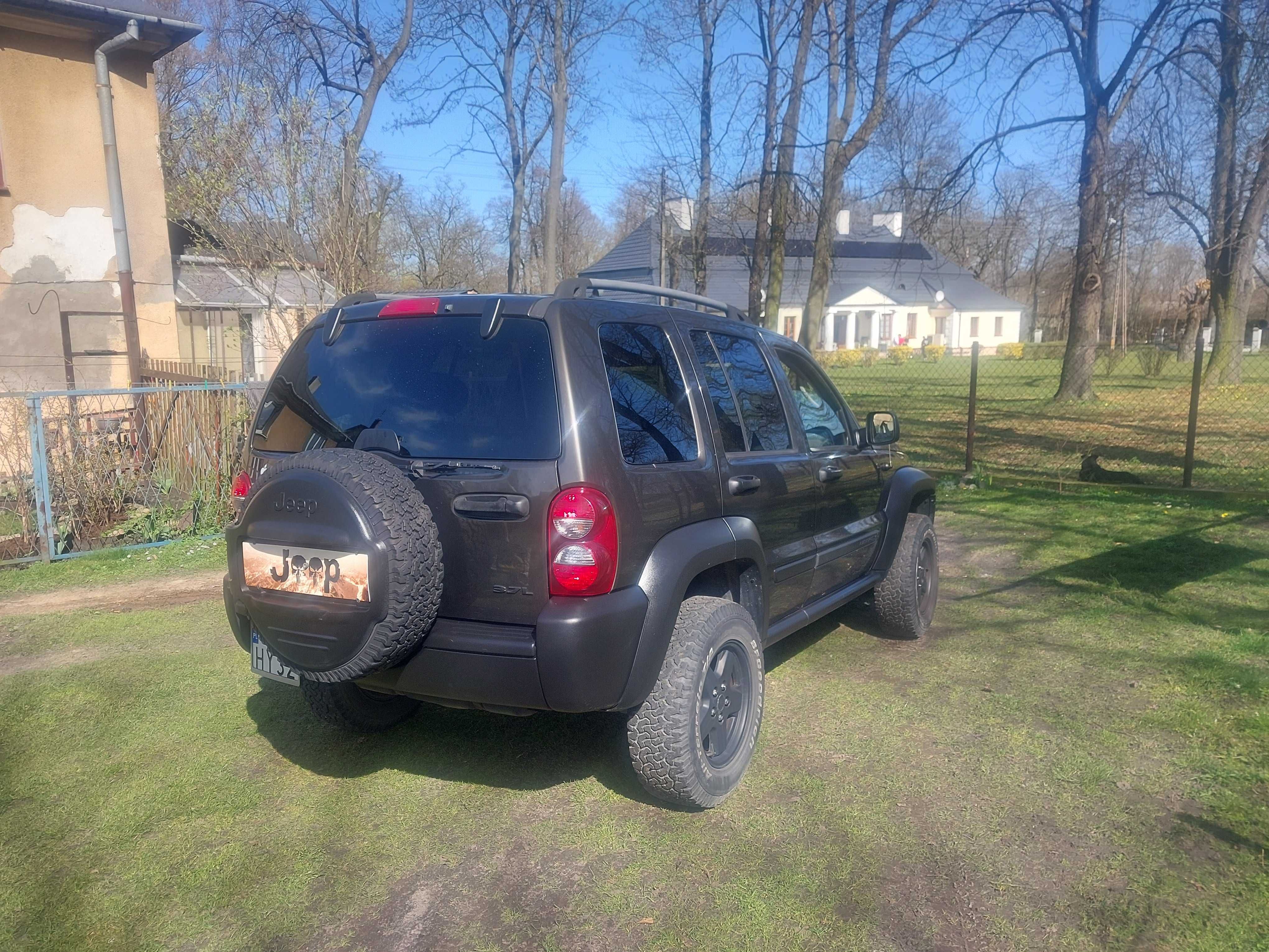 Sprzedam auto Jeep Liberty kj