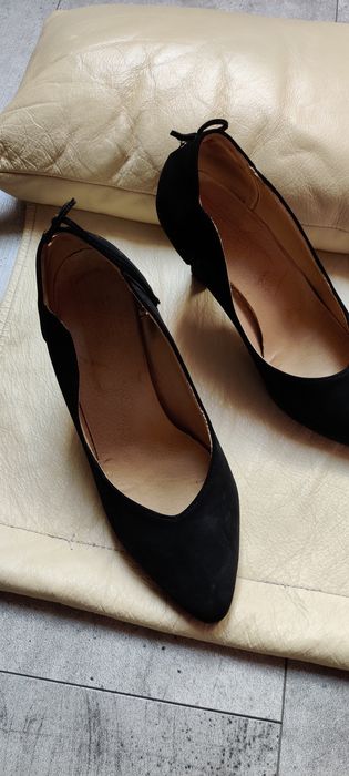 Szpilki obcasy buty na obcasie czółenka zamszowe 37