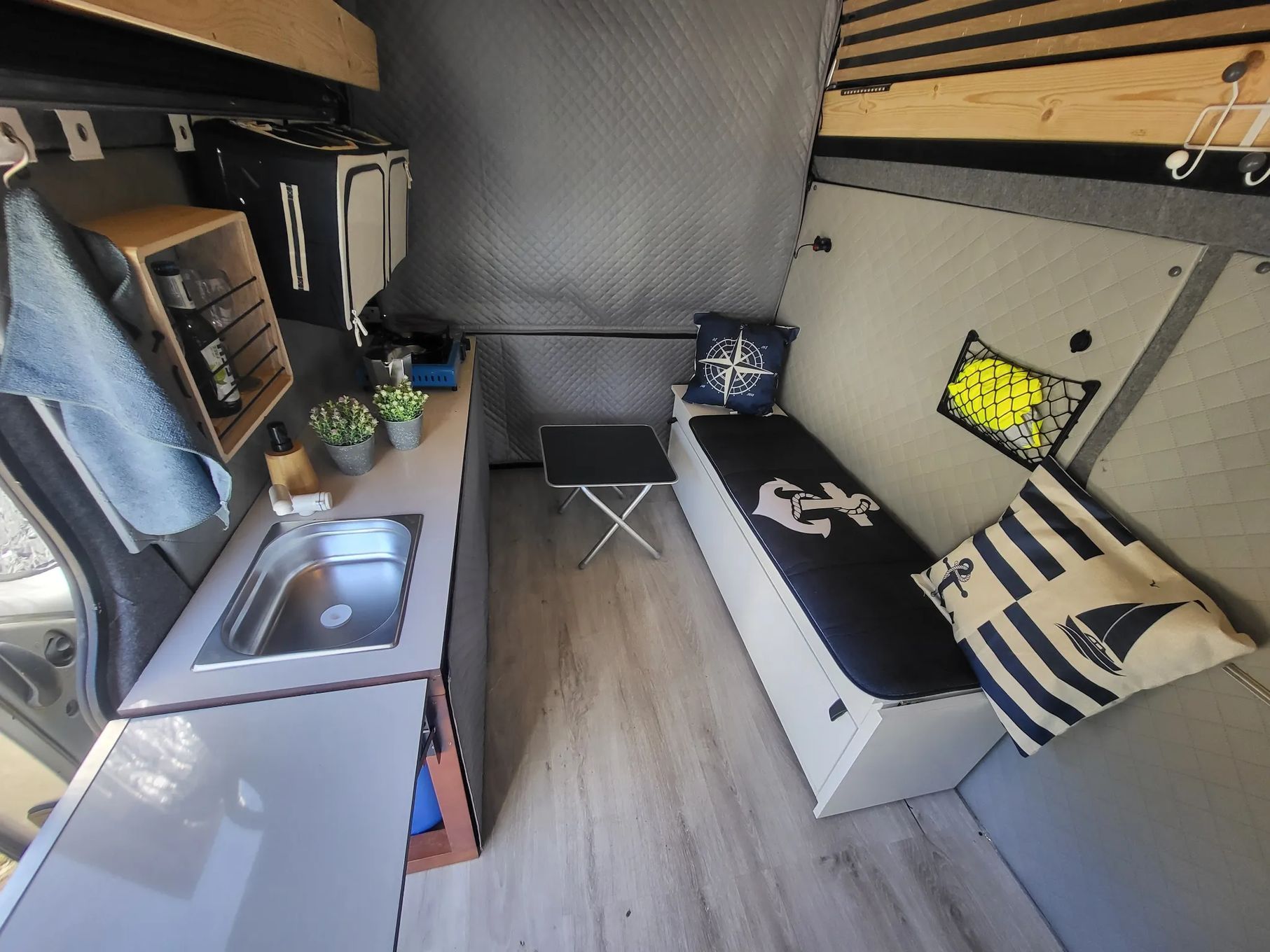 Opel Vivaro Camper Van Solar Webasto lodówka toaleta