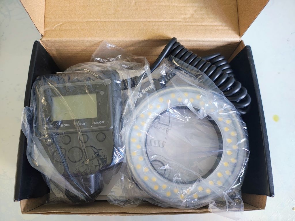 LAMPA LED Ring Flasch