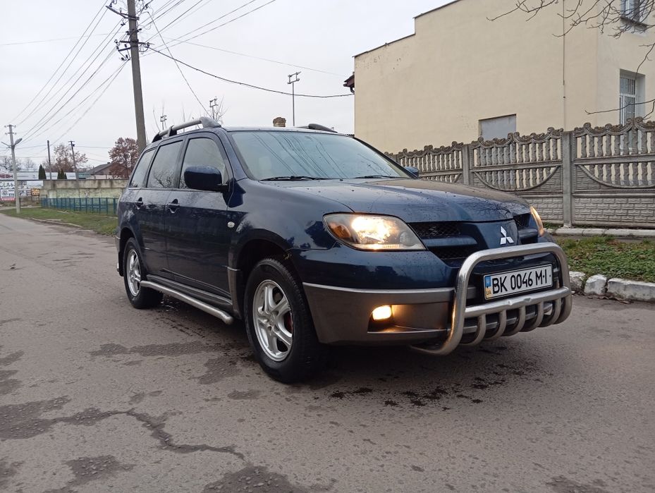 Продам хороше авто Mitsubishi Outllander 2004 року