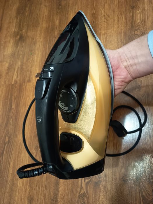 Żelazko parowe Philips azur 7000 dst7040/80