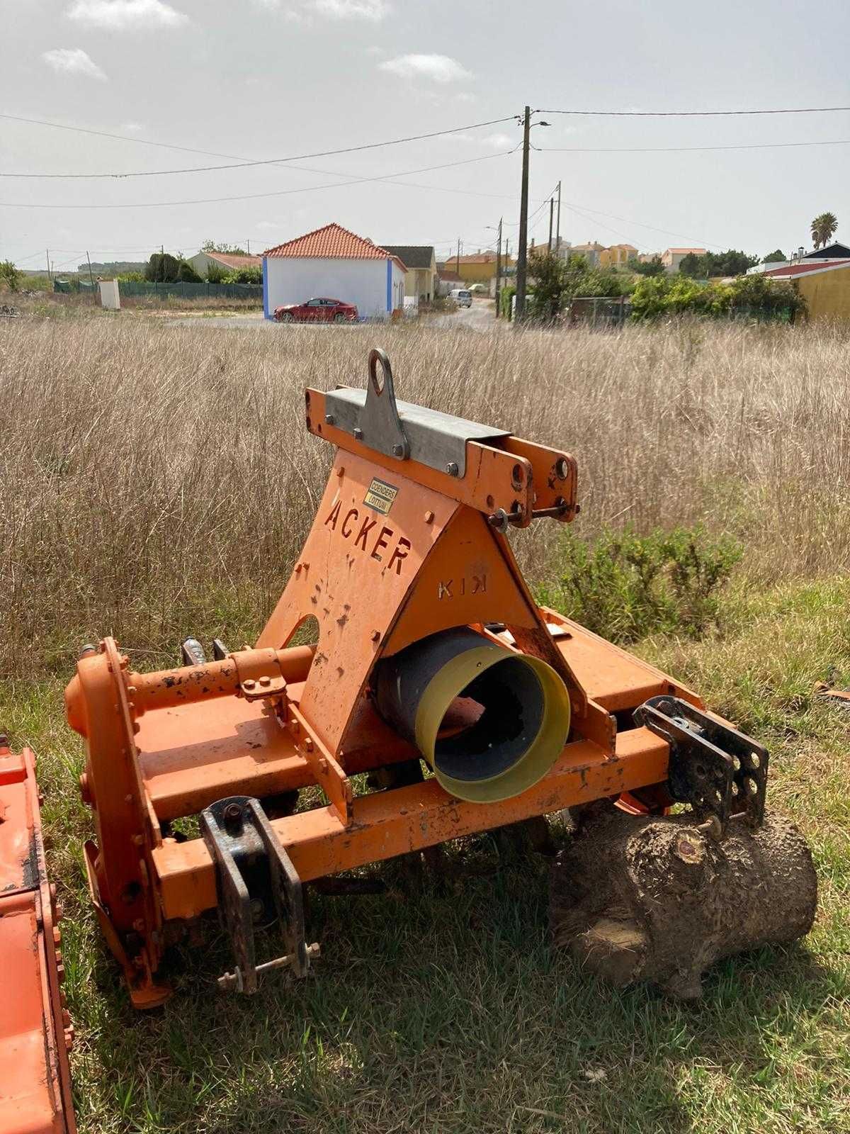 Conjunto de Alfaias Agrícolas