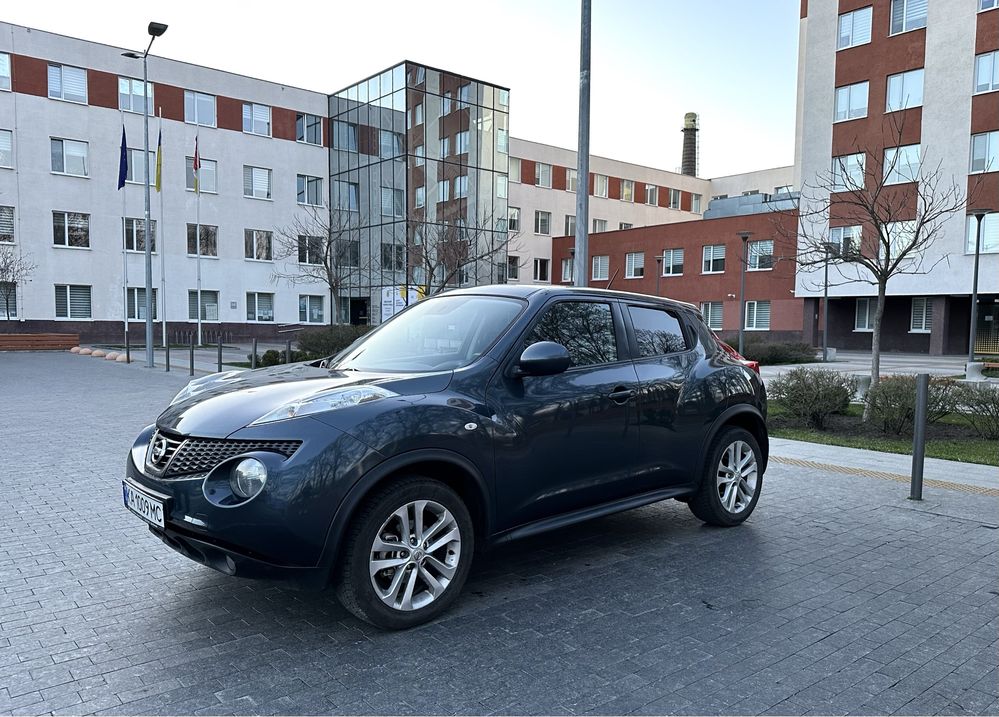 Nissan Juke офіційна, нефарбована +газ Lovato