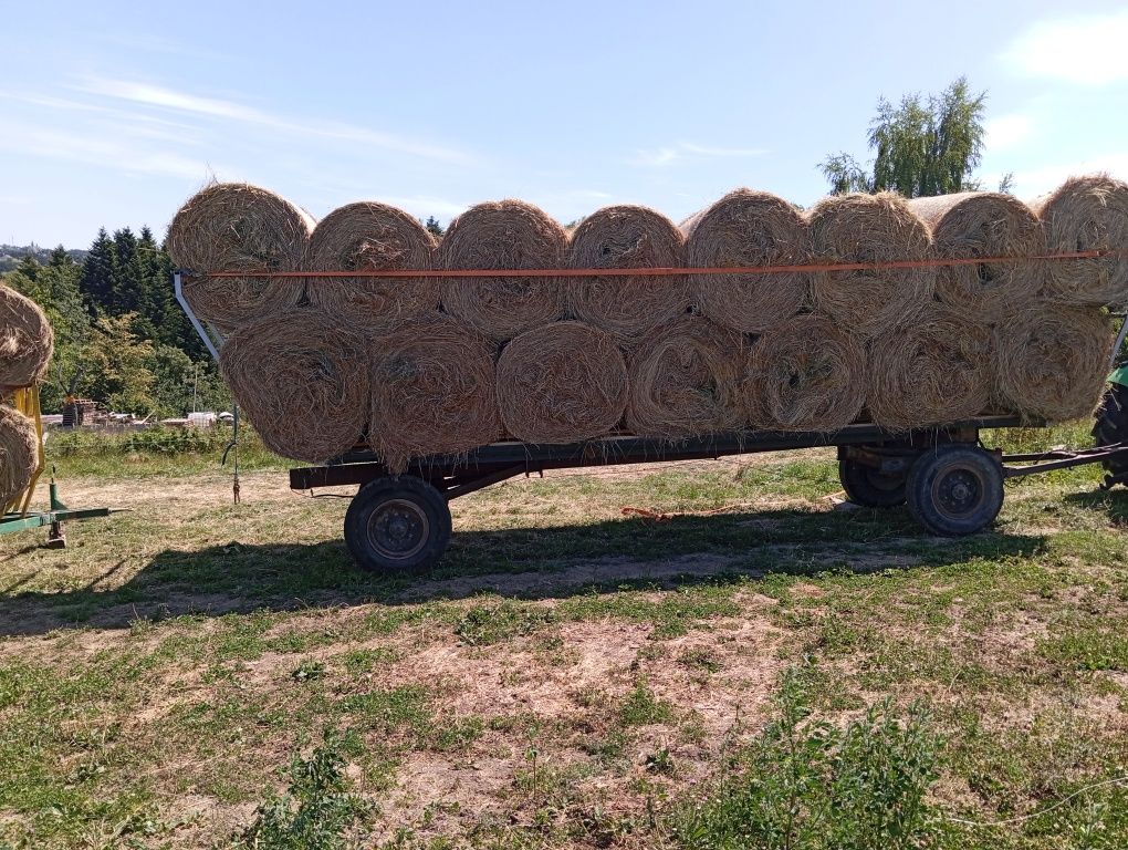 Ładne Bale siana