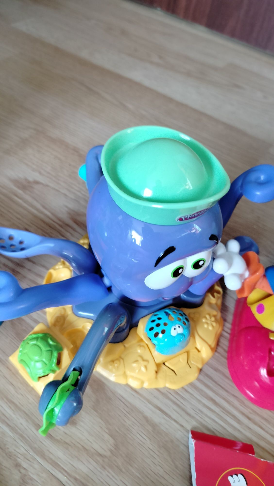 Zestaw duży Play doh małpka, ośmiornica, żółw,klaun inne Plus gratis