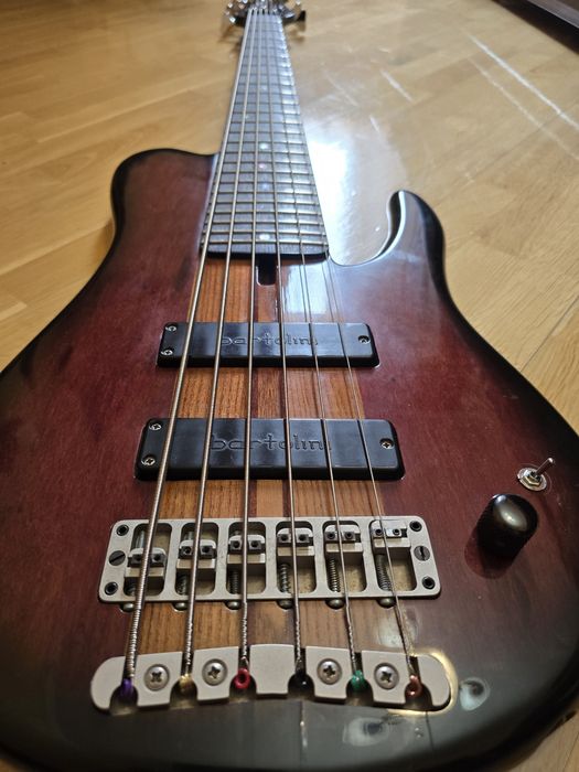 Майстрова бас гітара Стапанович типу Fodera 6 струн