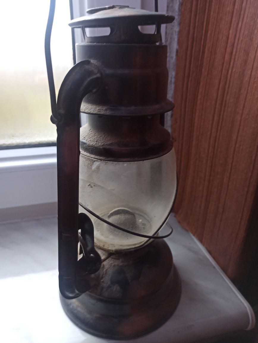 Stara lampa naftowa