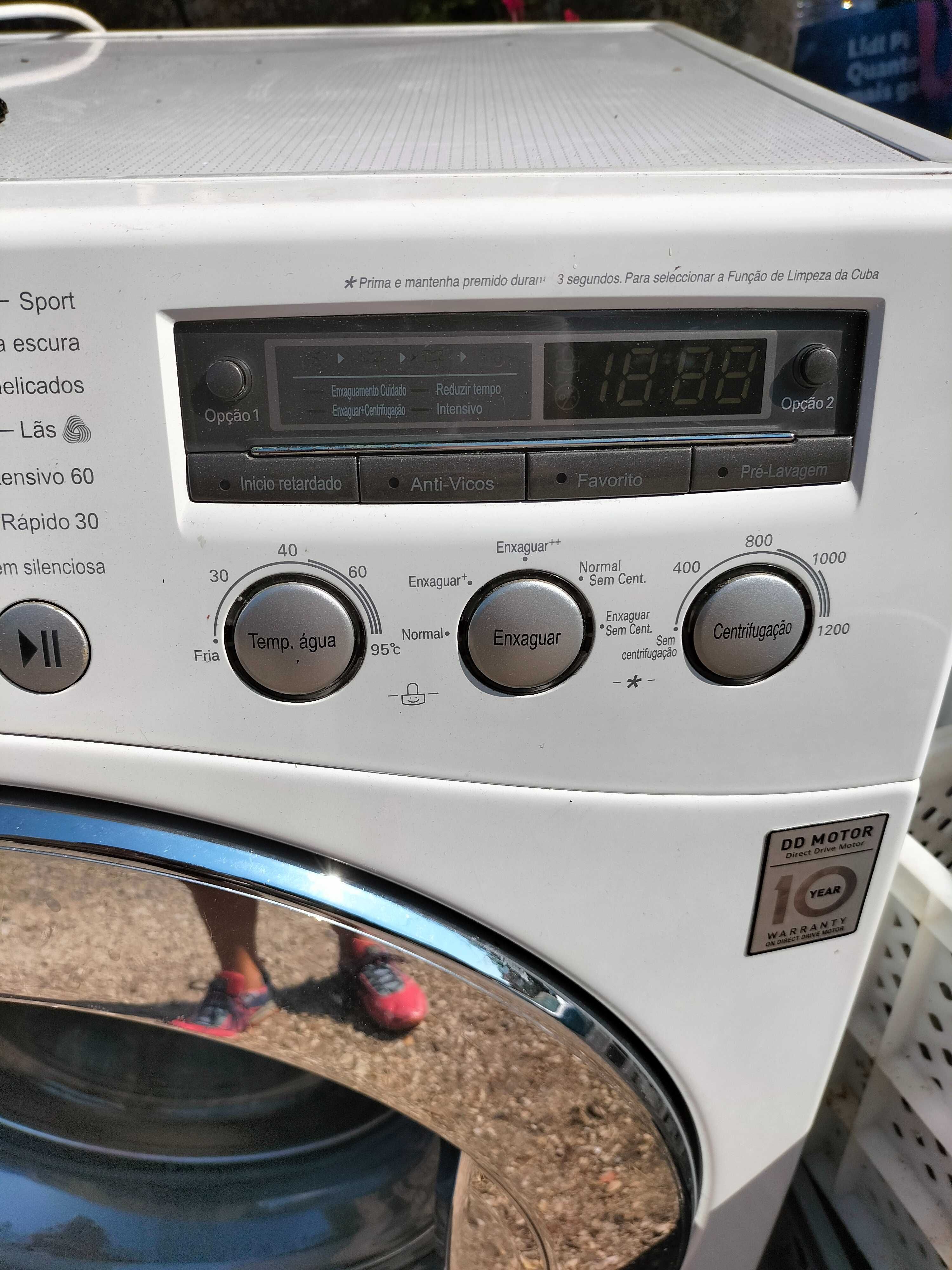 Máquina de lavar roupa LG 8kg