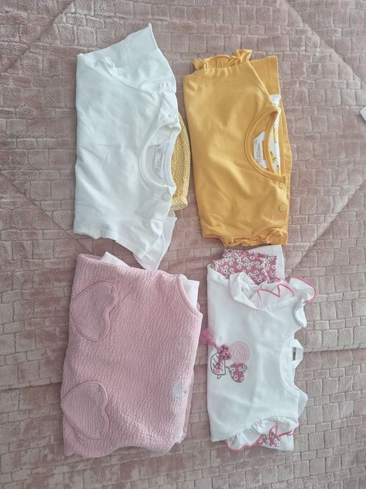Roupa 4-6 m (1 da Chicco + 3 da Mayoral)