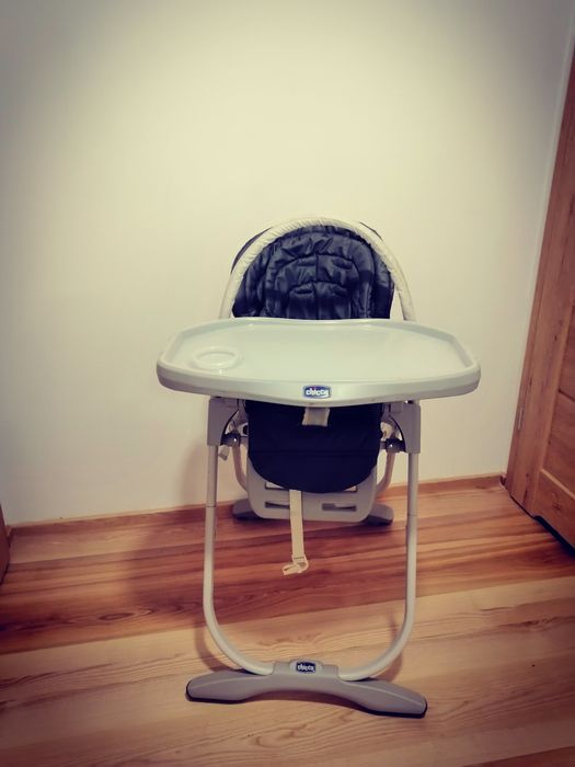 Rewelacyjne zadbane krzesełko do karmienia Chicco z palakiem na zabawk