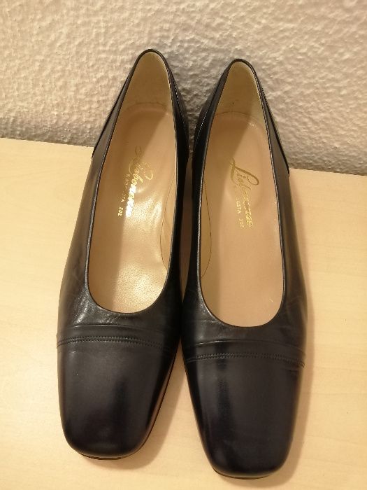 Sapatos Novos Senhora - Tamanho 36