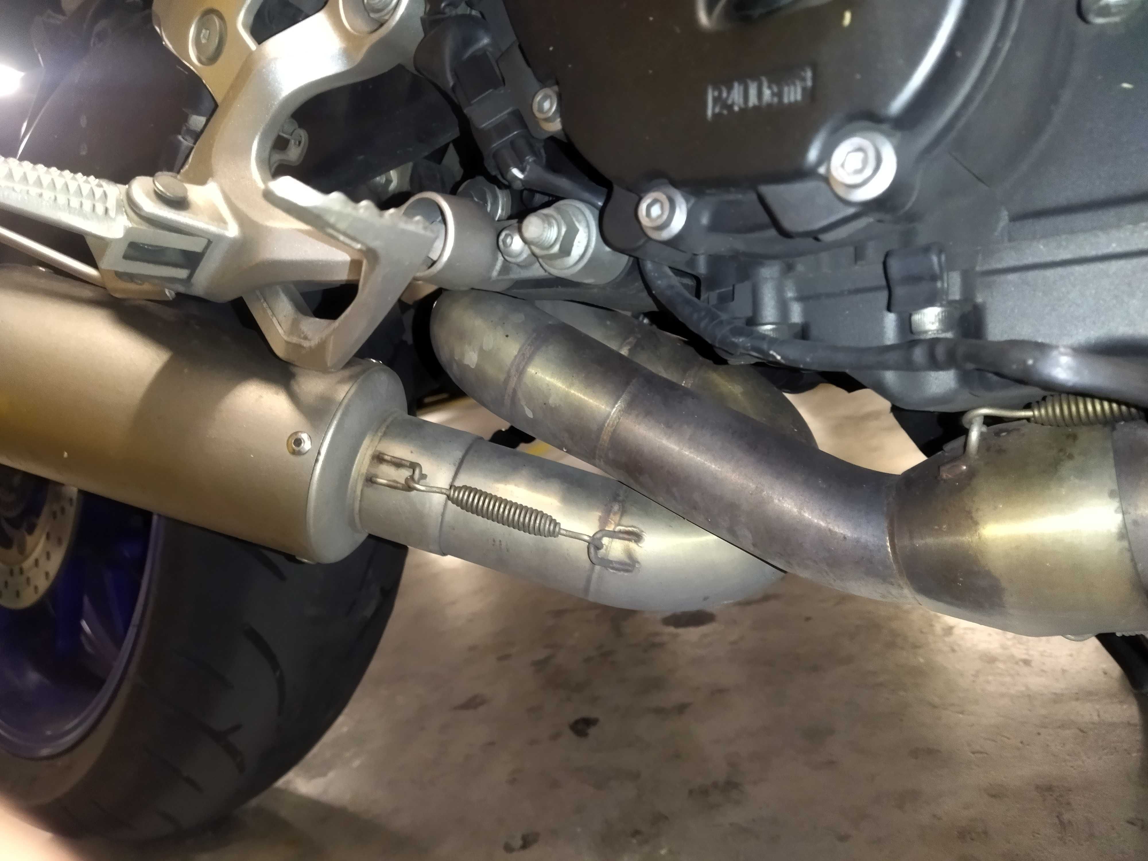 Escape completo SC Project para Yamaha MT09