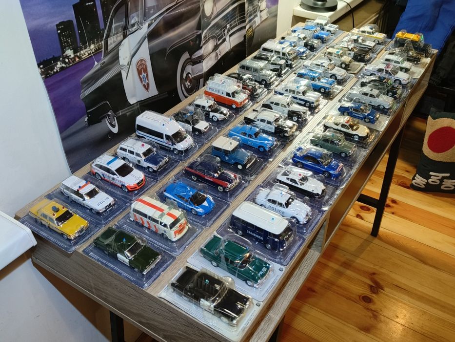 Cała Kolekcja 46 Modeli Kultowe Wozy Policyjne 1:43 DeAgostini Nowe !