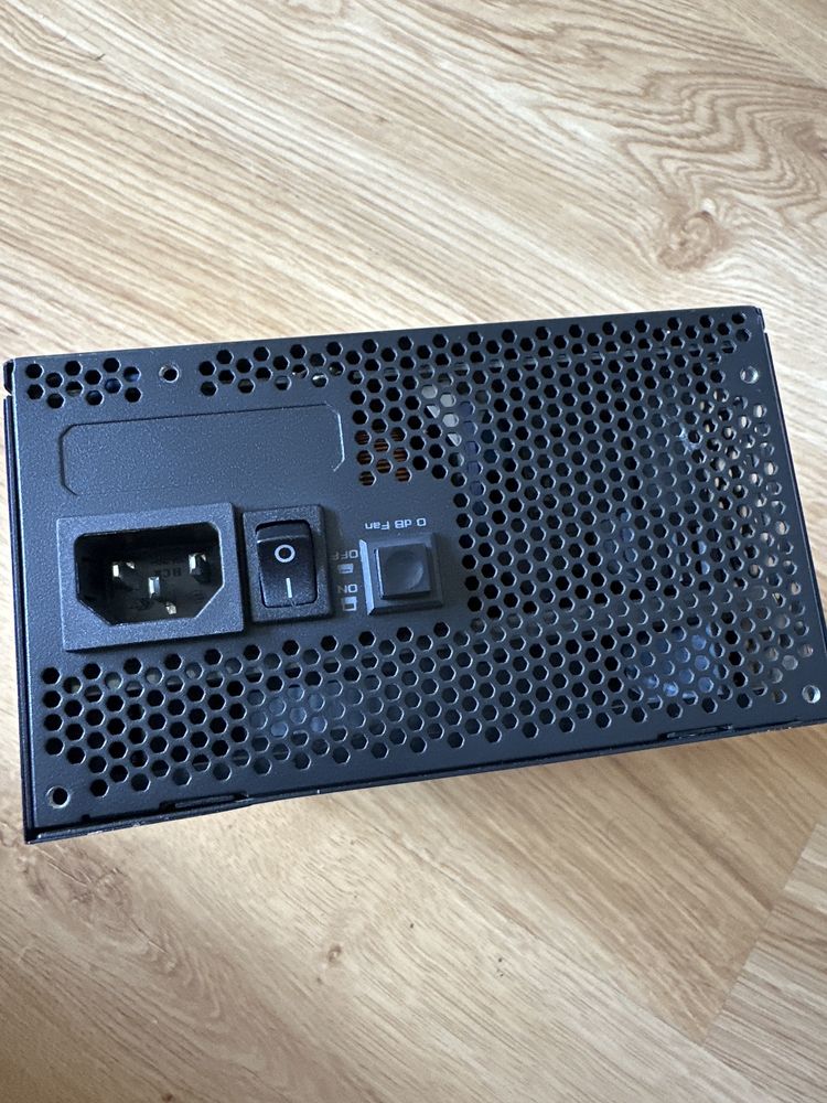 Zasilacz rog strix 750w