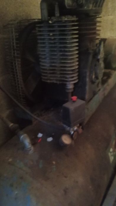 Compressor de ar trifásico 500 litros