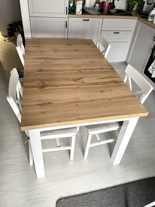 Stół rozkładany prostokątny JYSK skandynawski + krzesła