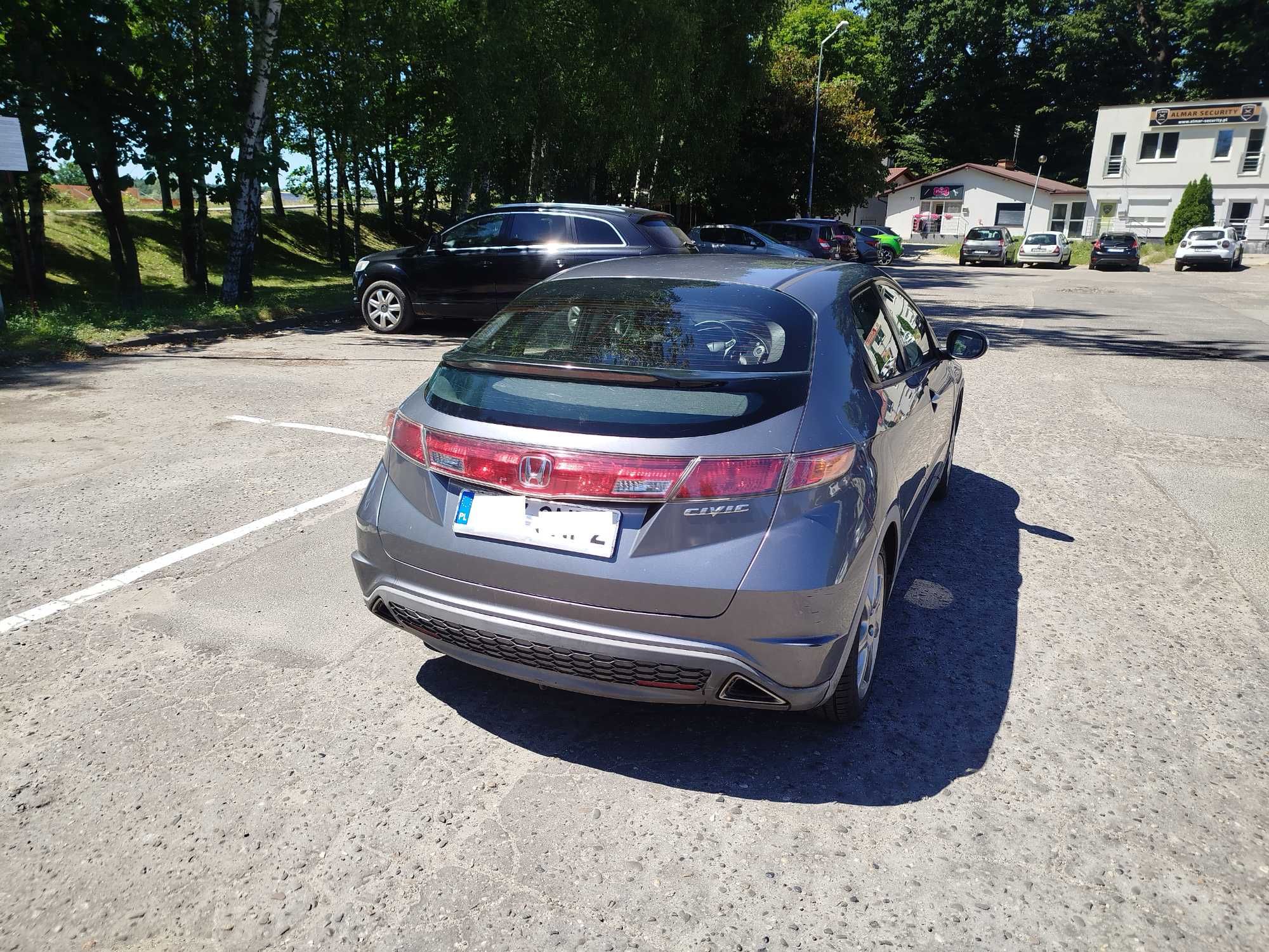 Honda Civic VIII UFO Benzyna 1.8 140km