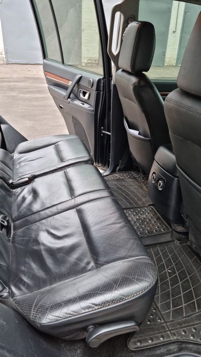 Mitsubishi Pajero Wagon 4