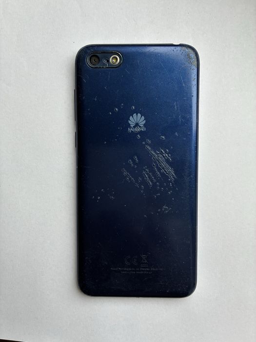 смартфон телефон Huawei Y5 2018