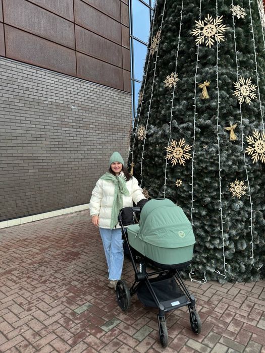 Cybex Priam platinum green