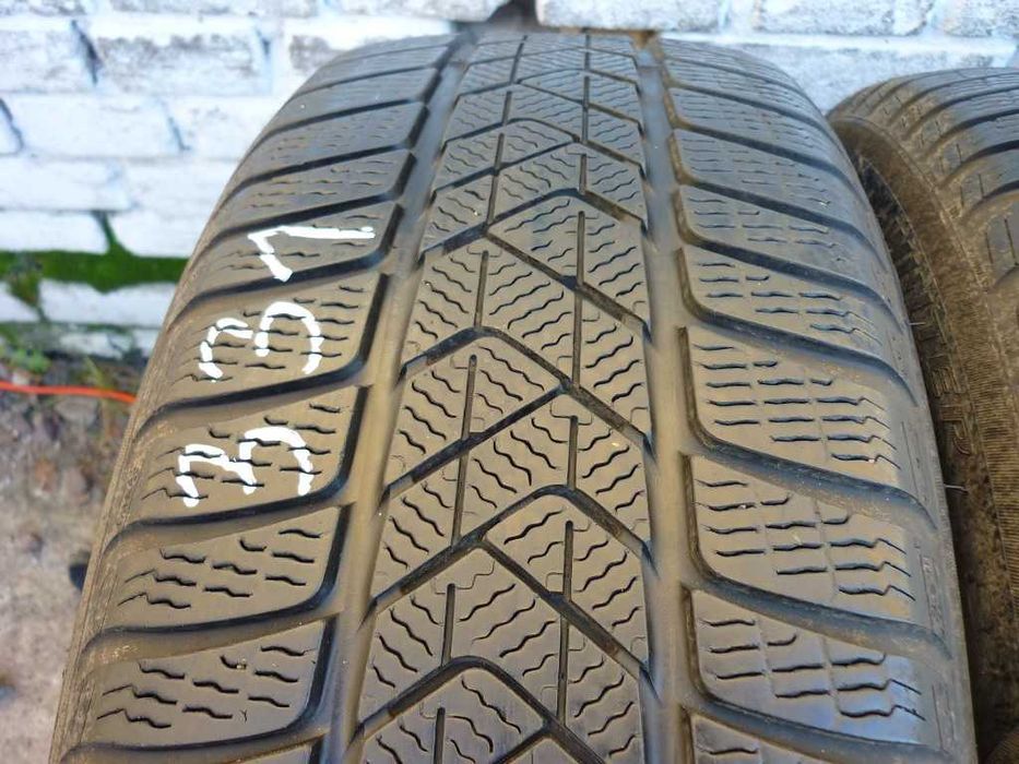 [331] 225/60/18 104H XL * PIRELLI SOTTO ZERO 3
