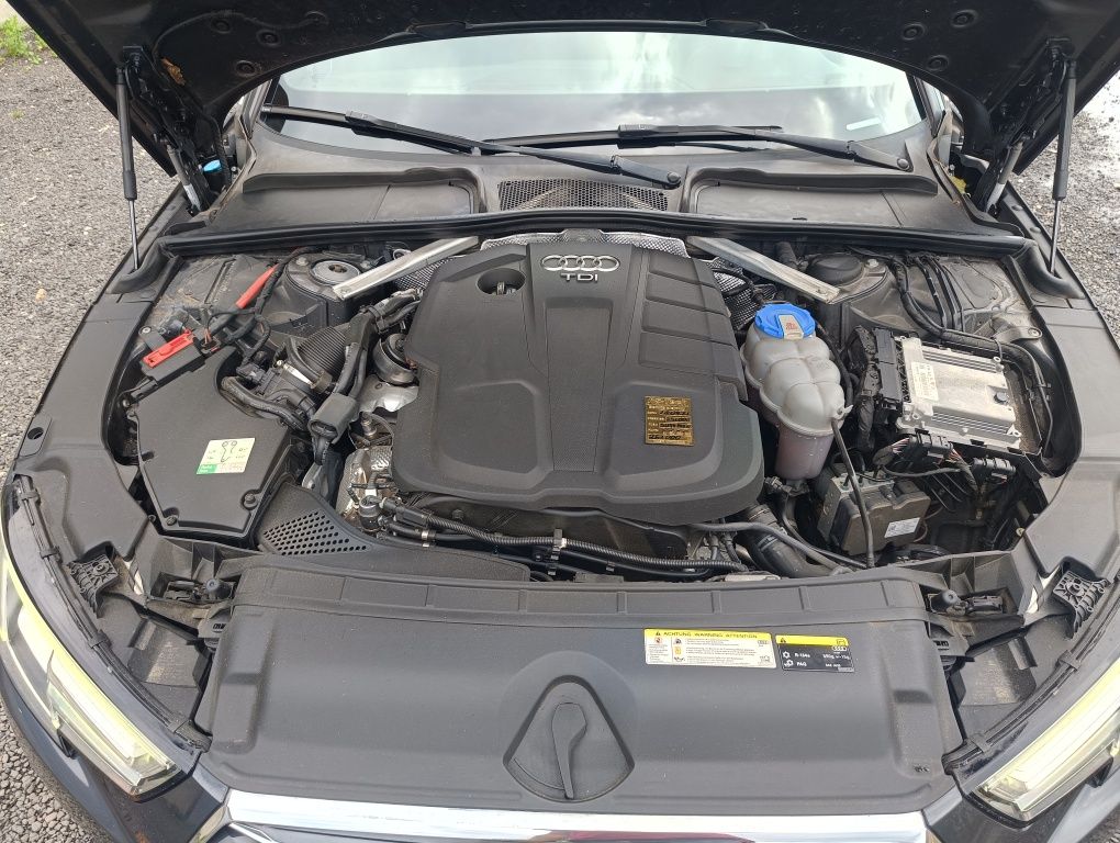 Audi A4 B9 2016 2.0 TDI 190KM full led Avant