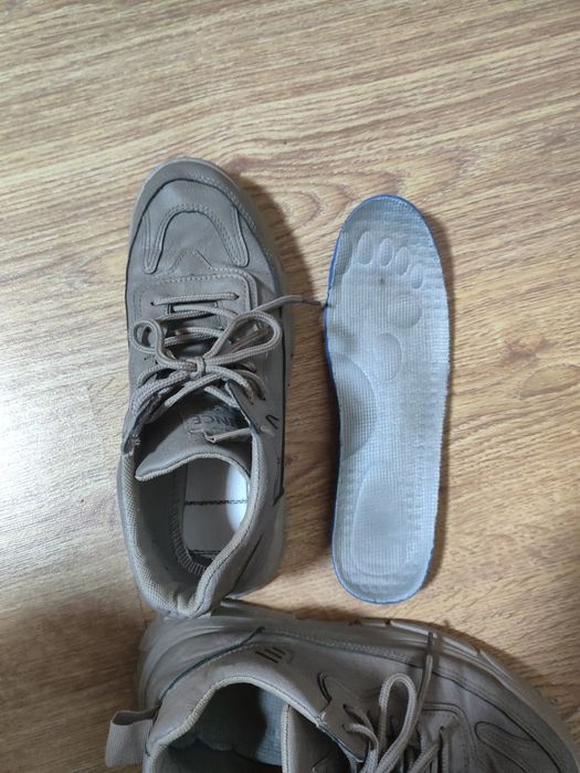 Кросівки осінь/весна.40розмір.