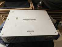 Projektor Panasonic PT-D5700E