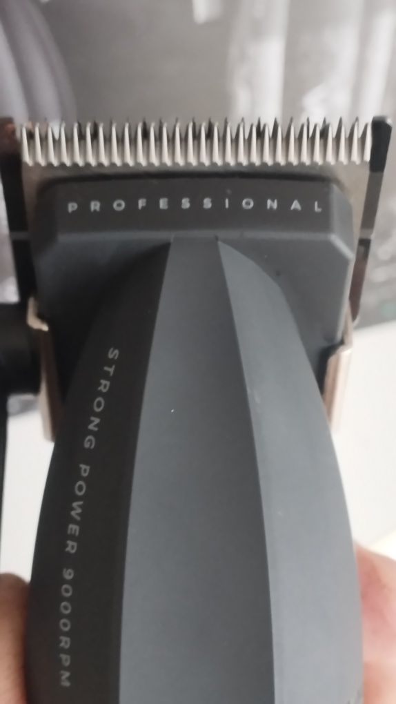 Набір для стрижки (Машинка + тример) VGR Professional  V-640 як JRL 
У