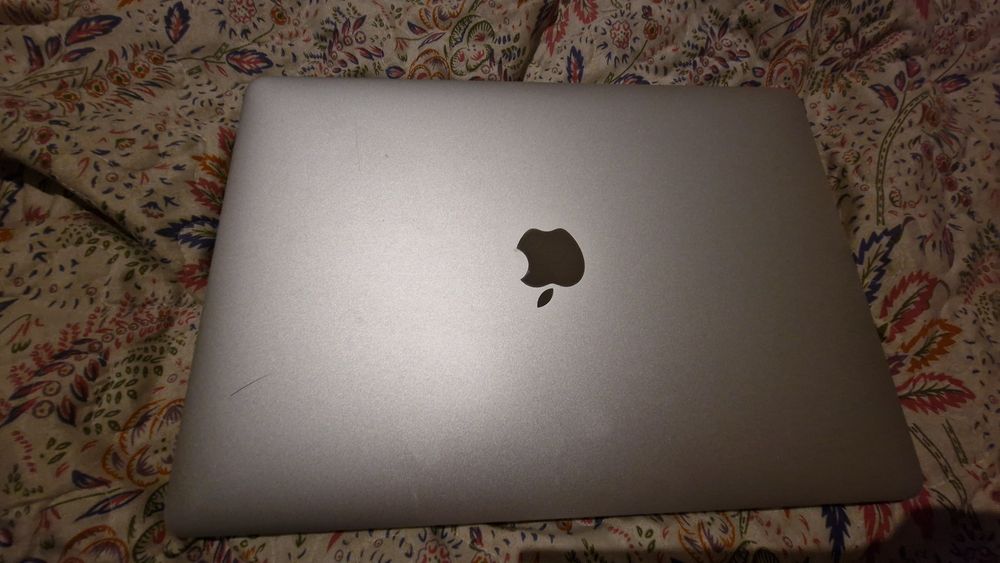 Macbook Pro A1706 - I7