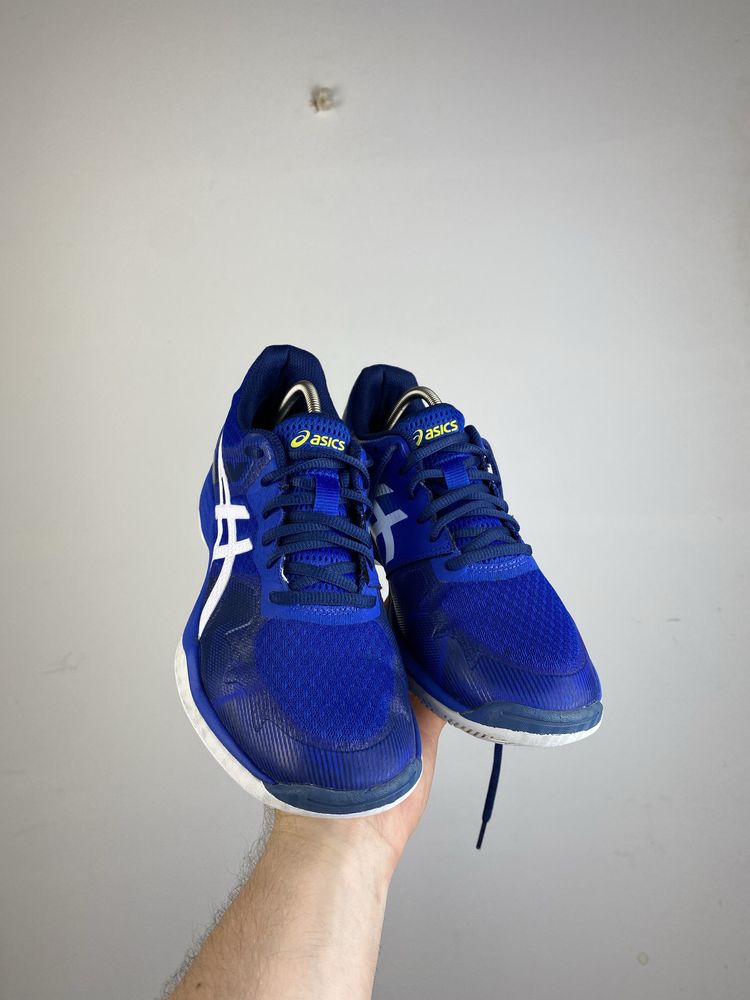 Кроссовки волейбольные Asics Gel Tactic 2