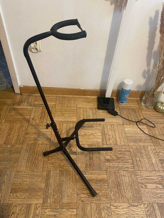 Stojak pod Gitarę