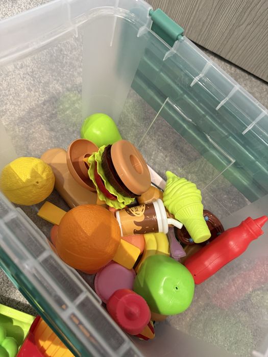 Kuchnia dzicięca do zabawy wraz z wyposażeniem