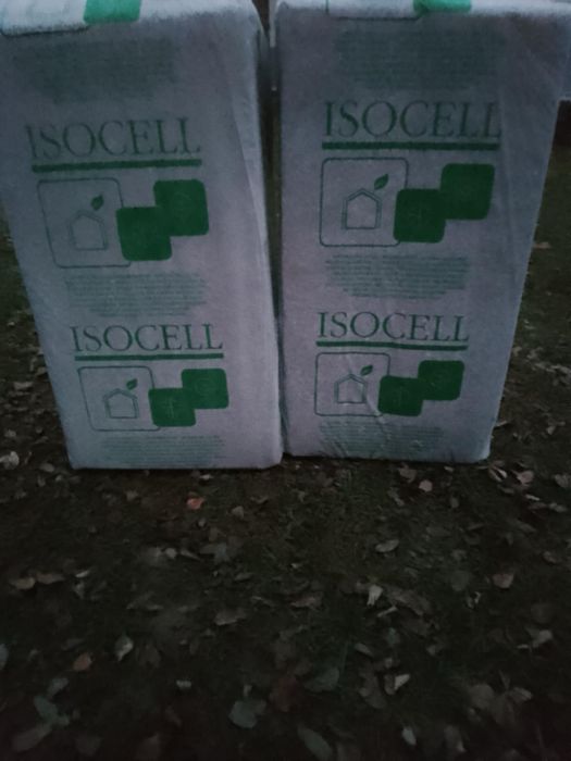 Wdmuchiwanie wełny / celulozy