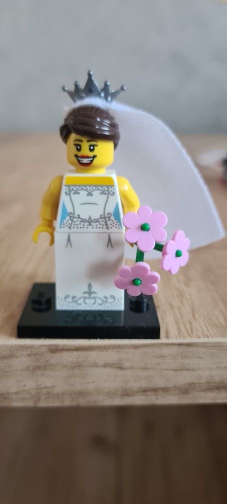 Lego minifigures 7 panna młoda NOWA