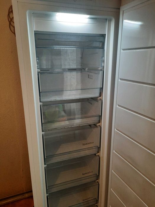 Морозильна камера