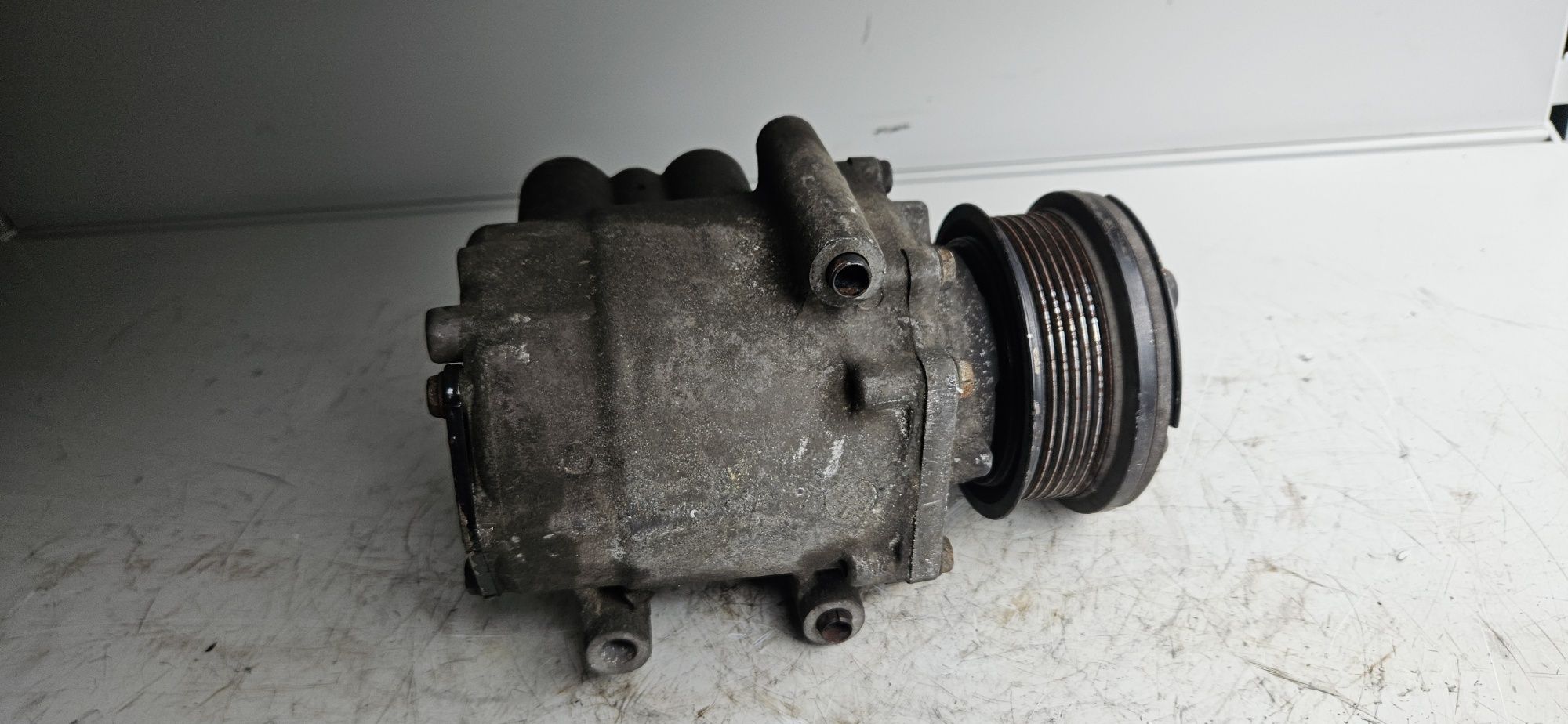 Ford Fiesta MK6 1.3 kompresor sprężarka klimatyzacji
