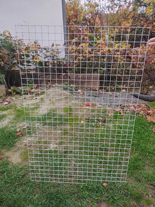 Сітка торгова біла 
Розмір 150*100
Ячейка сітки 5*5см