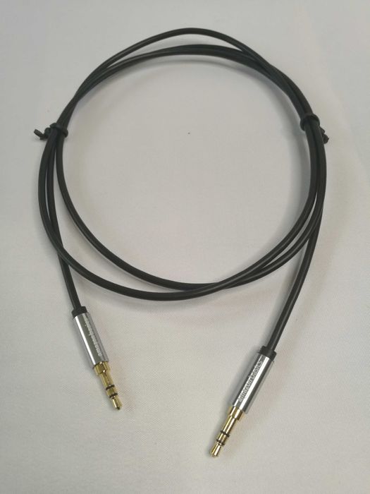 Kabel Audio AUX - Amazon Basics