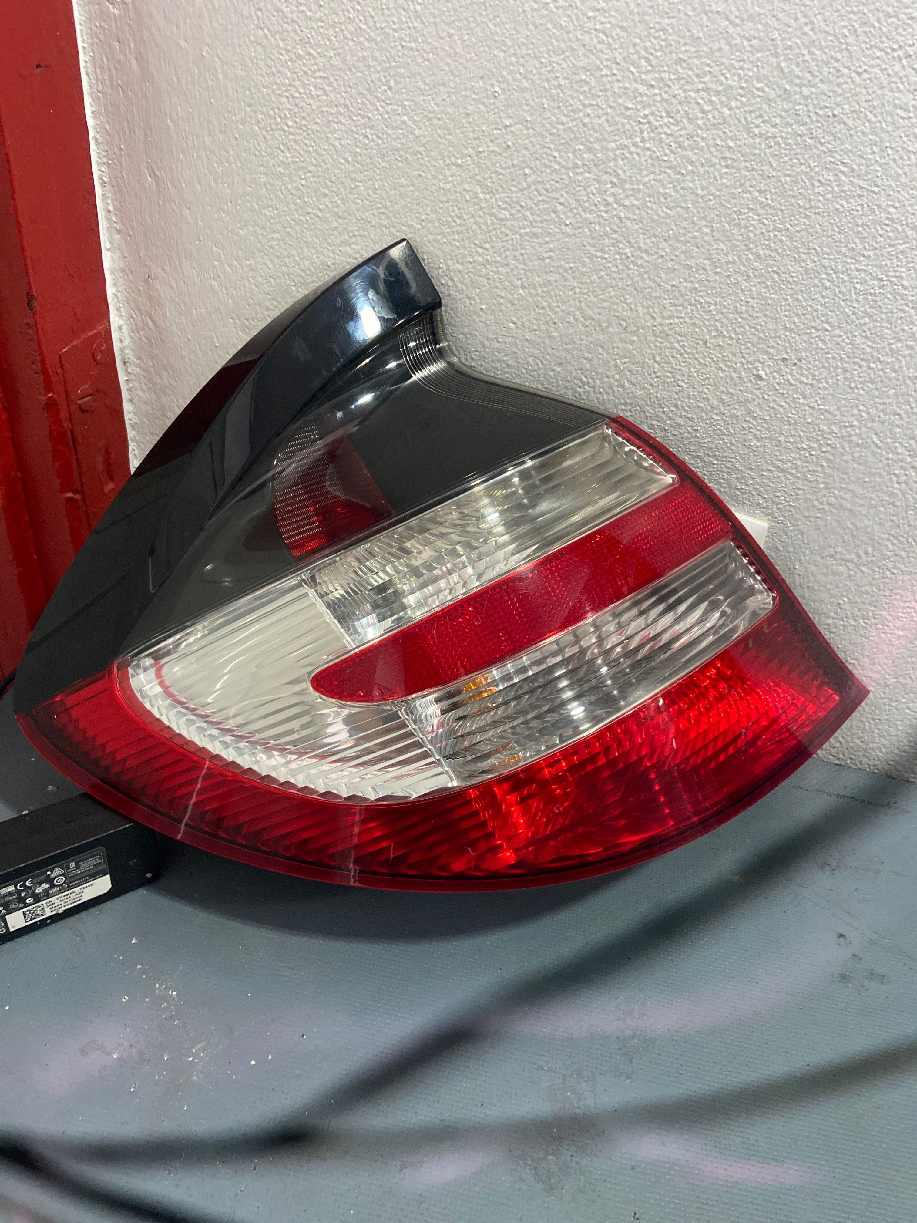 Farolim traseiro Mercedes W203 sport Coupe brancos