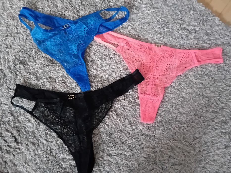 Nowe świetne figi damskie 42