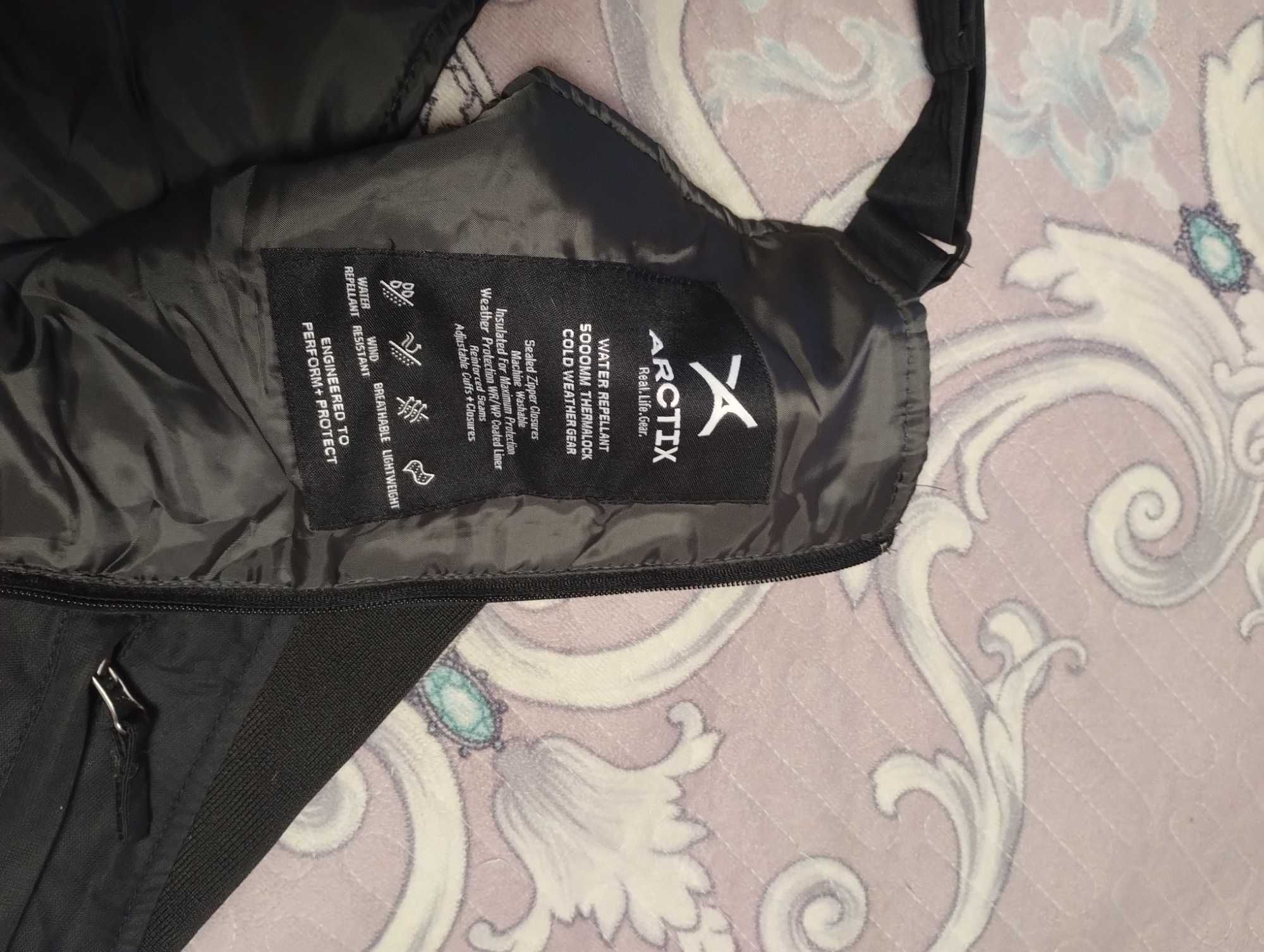 Продам лыжные штаны  Hannah Jago.