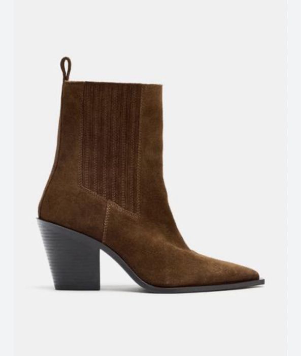 Стильні черевички від Zara