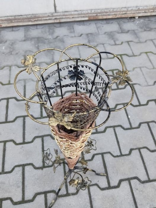 Stojak na parasole, stojak na kwiaty