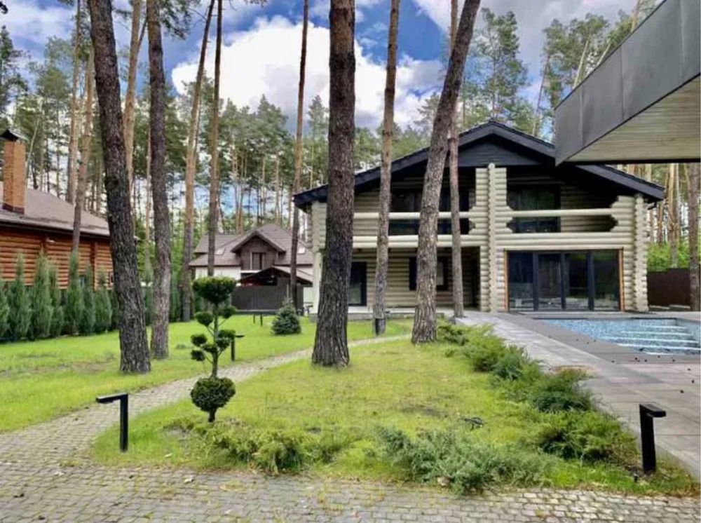 Продаж будинку зі зрубу у лісі ! 14 соток, басейн, баня, підвал !