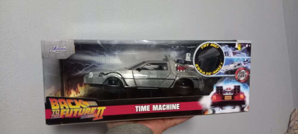 Back to the future escala 1:24