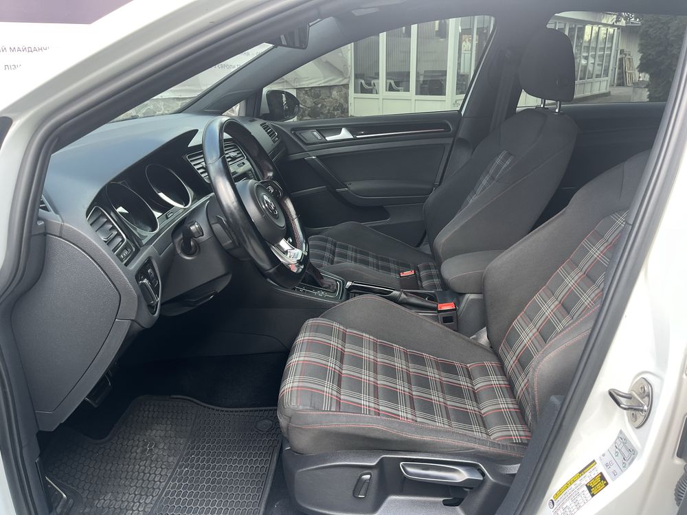 VW Golf GTI 2016 в Лізинг | Кредит